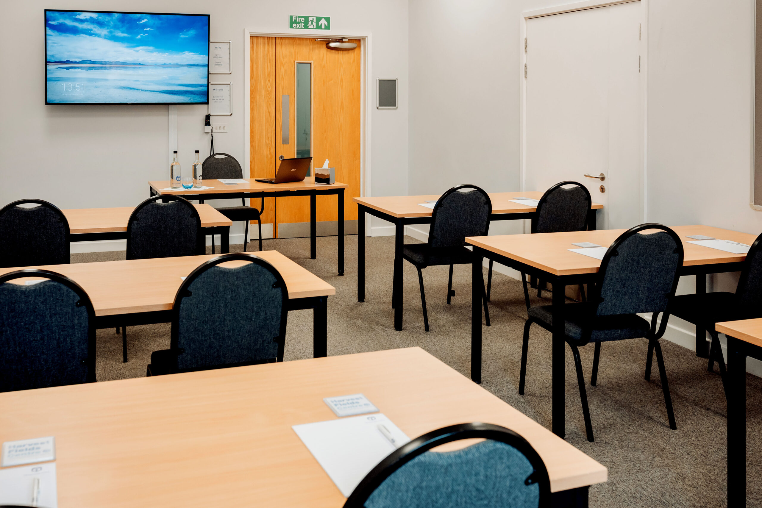 room-2-classroom-screen