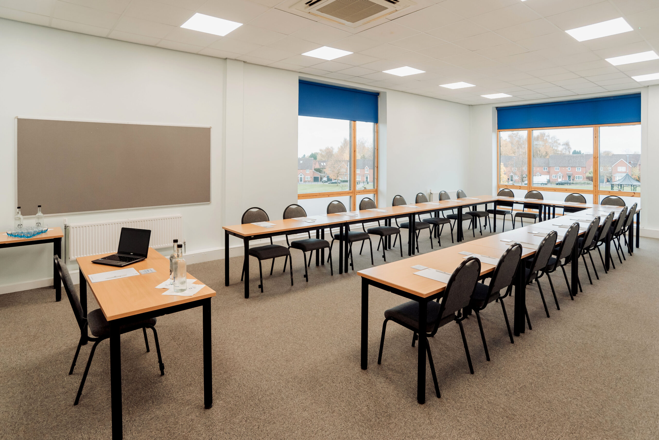 room-4-ushape-training-harvest-fields (1)